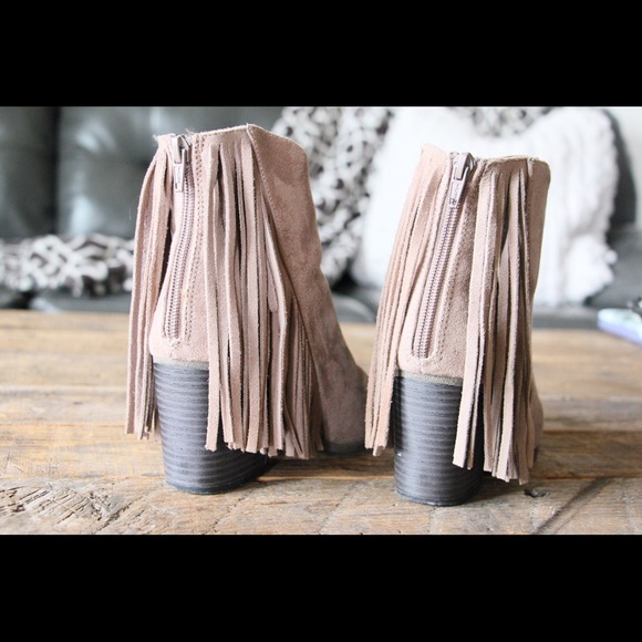 Candie's | brown suede heeled fringe ankle booties - Picture 3 of 6
